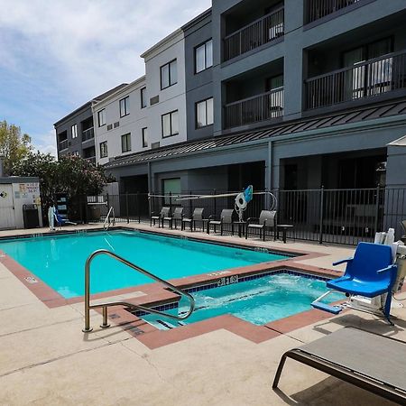 Courtyard El Paso Airport Hotel Exterior photo